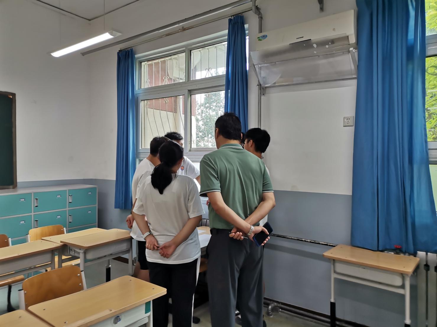 北京市第七中学模拟招聘会：学生生涯规划的实践课堂 
