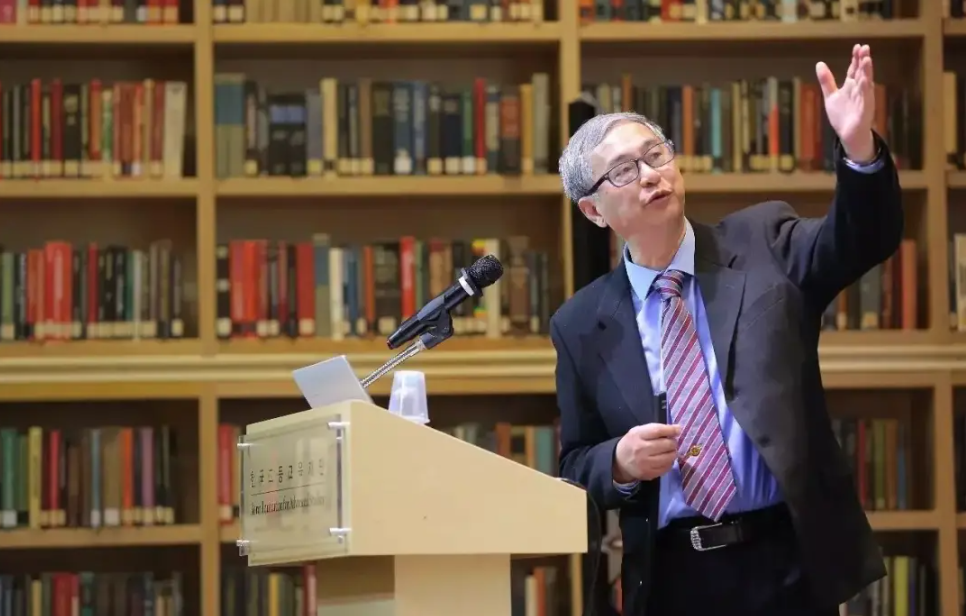 复旦大学毕业典礼演讲：葛兆光教授谈大学的意义与使命